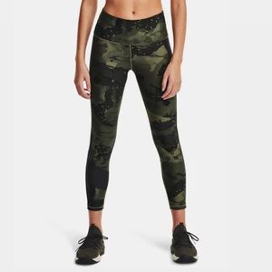 NWT Under Armour x Project Rock 7/8 Leggings Camo